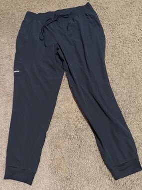 Skechers Women Gray Drawstring Jogger Scrub pants